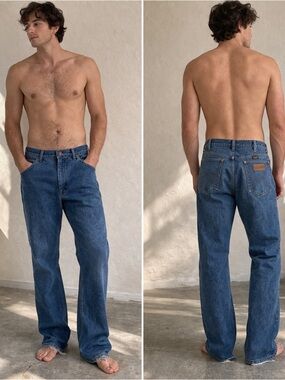 Wrangler Relaxed Fit Men's Jeans in Blue Denim
